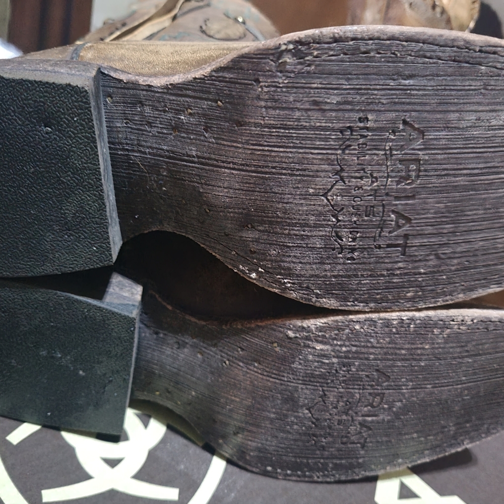 Ariat Boots - Picture 3 of 4